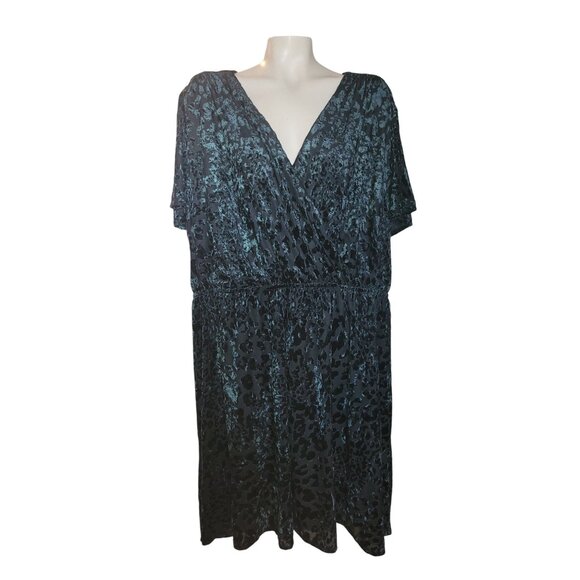 Lane Bryant Plus Size 26/28 Green Velvet Leopard Print Midi Dress  Elastic Waist - Picture 1 of 9